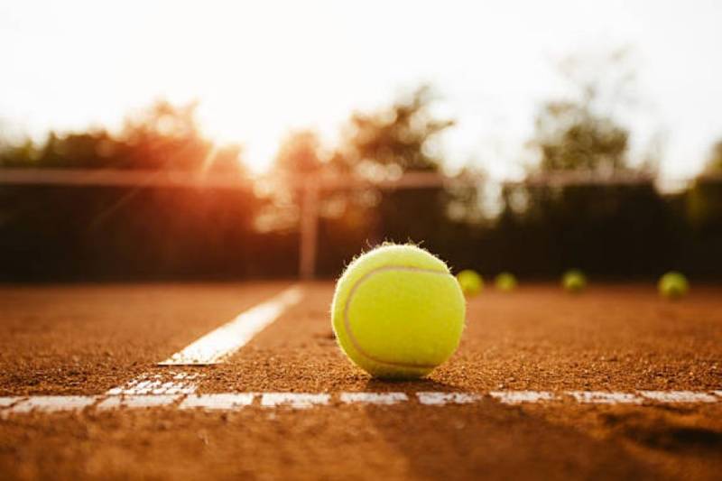 Phân tích mặt sân kỹ